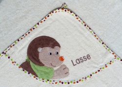 Babybadetuch bestickt mit Namen